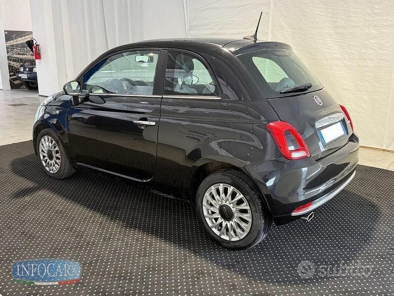 Usata Fiat 500 Dolcevita 70 CV (51 kW) 2021 Nero metallizzato Utilitaria