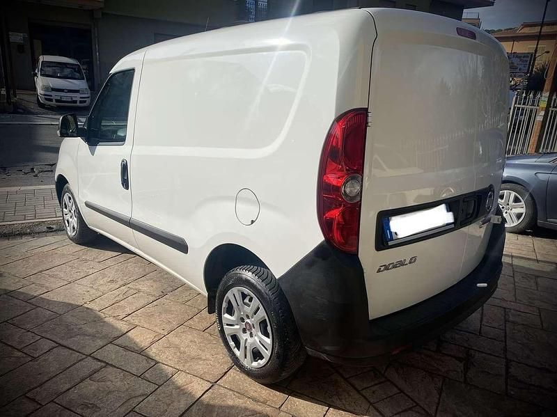 Usata Fiat Doblò 95 CV (69 kW) 2021 Other Monovolume