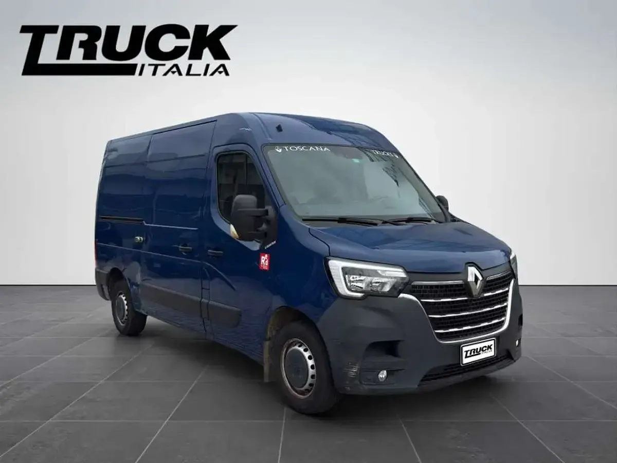 Usata Renault Master 150 CV (110 kW) 2023 Blu Monovolume