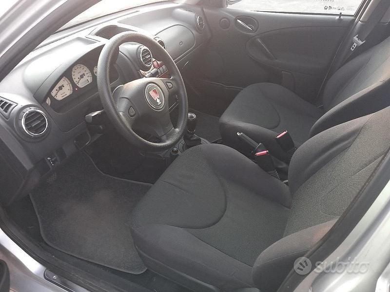 Usata Rover 25 2005 Utilitaria