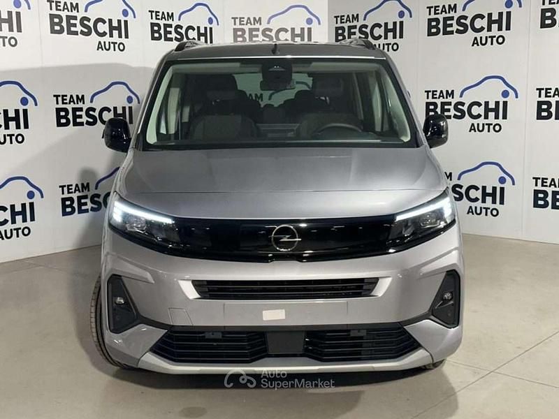 Nuova Opel Combo Elegance 131 CV (96 kW) 2026 Grigio Monovolume