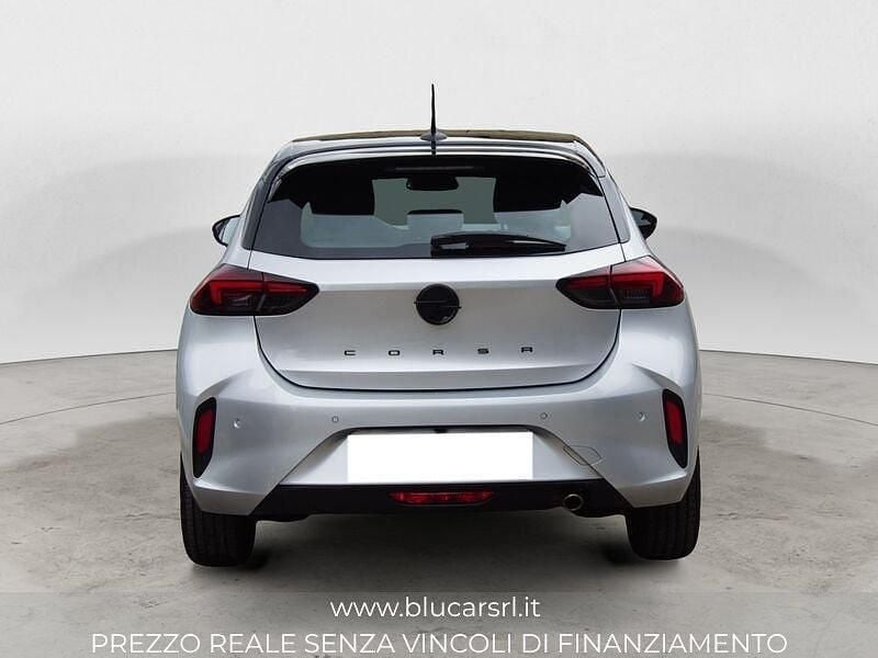 Usata Opel Corsa 101 CV (74 kW) 2025 Argento Utilitaria