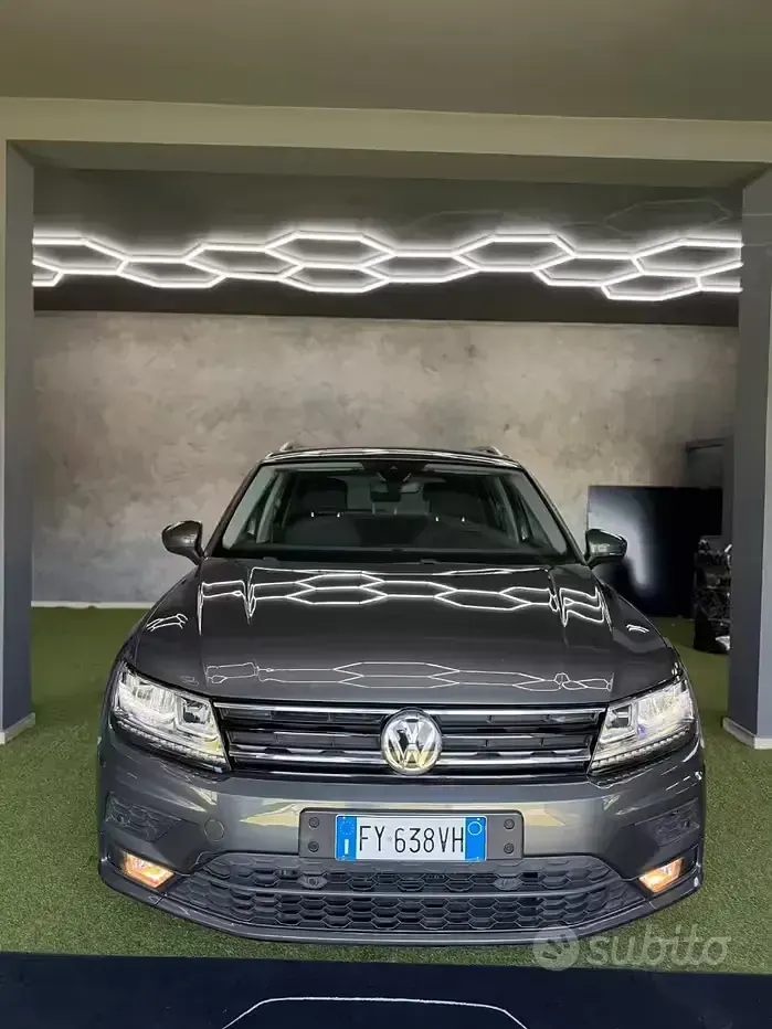 Usata VW Tiguan 150 CV (110 kW) 2019 Grigio SUV