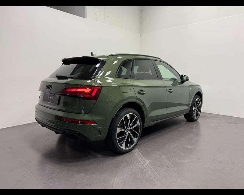 Nuova Audi Q5 Ambiente 204 CV (150 kW) 2025 Verde district metallizzato SUV