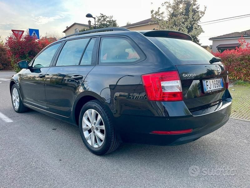 Usata Skoda Octavia Ambiente 116 CV (85 kW) 2017 Nero Station wagon