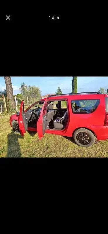 Usata Dacia Logan MCV Lauréate 87 CV (63 kW) 2011 Station wagon