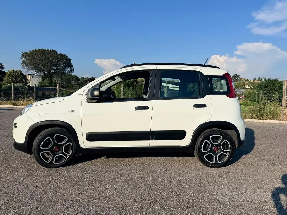 Usata Fiat Panda City Life 69 CV (50 kW) 2021 Bianco Utilitaria
