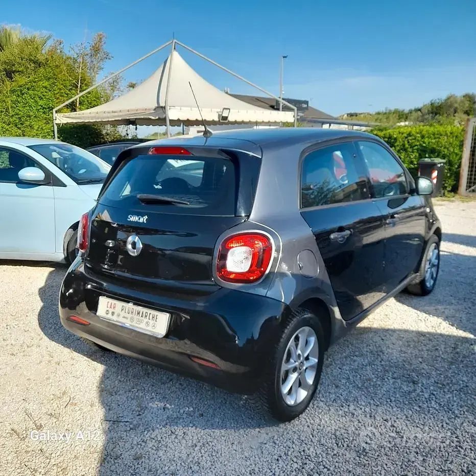 Usata Smart ForFour Passion 71 CV (52 kW) 2018 Nero Utilitaria