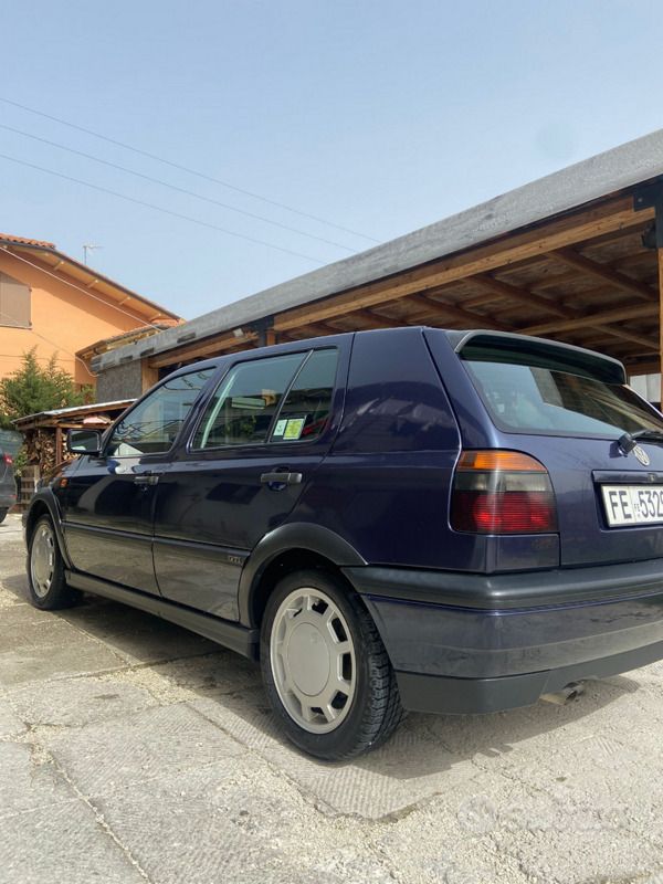 Usata VW Golf III GTI 116 CV (85 kW) 1993 Blu Berlina