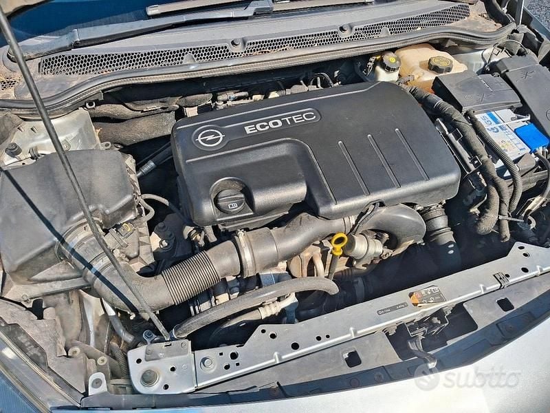 Usata Opel Astra 110 CV (80 kW) 2013 Grigio Station wagon