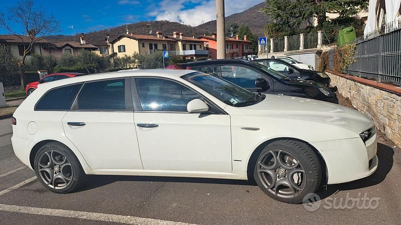 Usata Alfa Romeo 159 2009 Bianco Station wagon