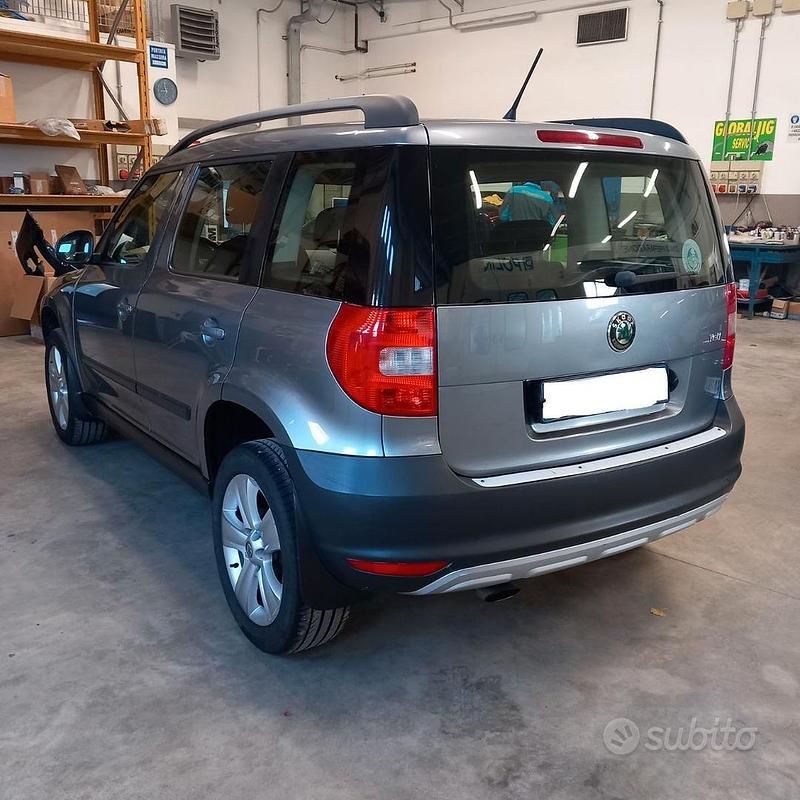 Usata Skoda Yeti 105 CV (77 kW) 2013 SUV