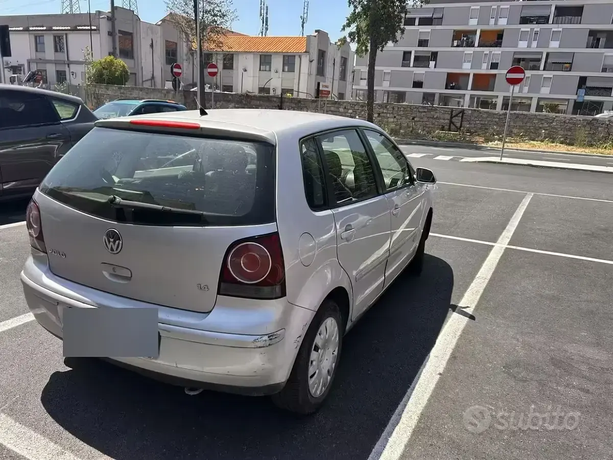 Usata VW Polo 75 CV (55 kW) 2005 Grigio Utilitaria