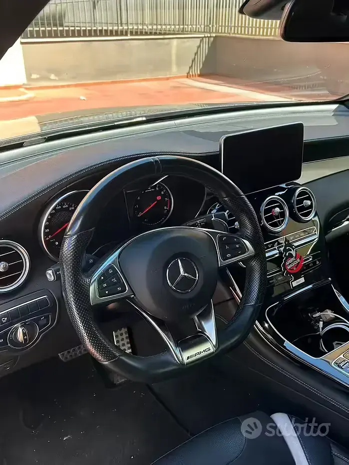 Occasion Mercedes GLC63 AMG AMG 476 ch (350 kW) 2018 Bleue SUV