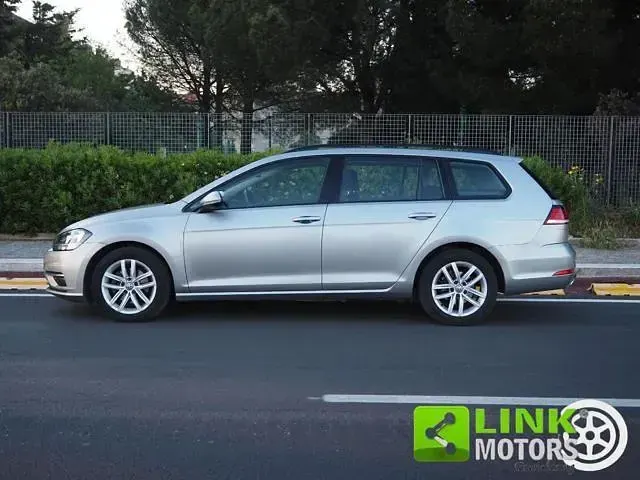Usata VW Golf VII Business 116 CV (85 kW) 2018 Argento Station wagon