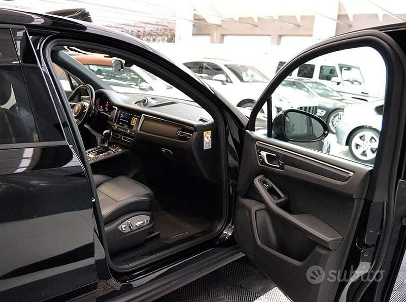 Usata Porsche Macan 245 CV (180 kW) 2020 Nero SUV