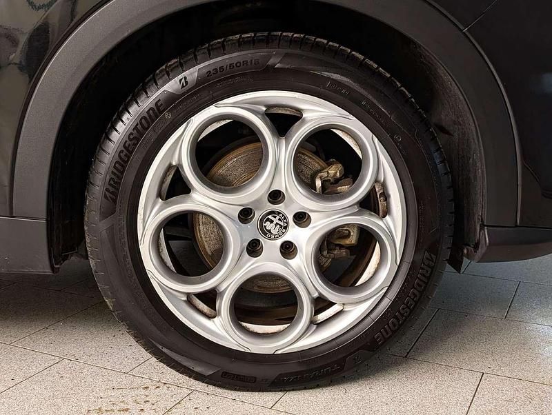 Usata Alfa Romeo Tonale Sprint 131 CV (96 kW) 2023 Nero SUV