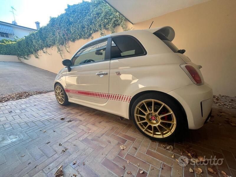 Usata Abarth 500 135 CV (99 kW) 2008 Bianco Utilitaria