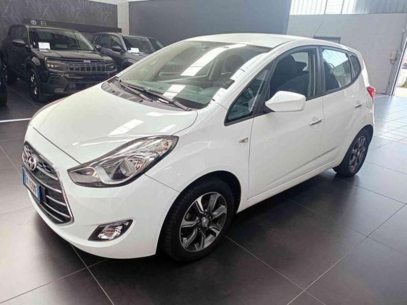 Usata Hyundai ix20 Comfort 90 CV (66 kW) 2017 Bianco Utilitaria