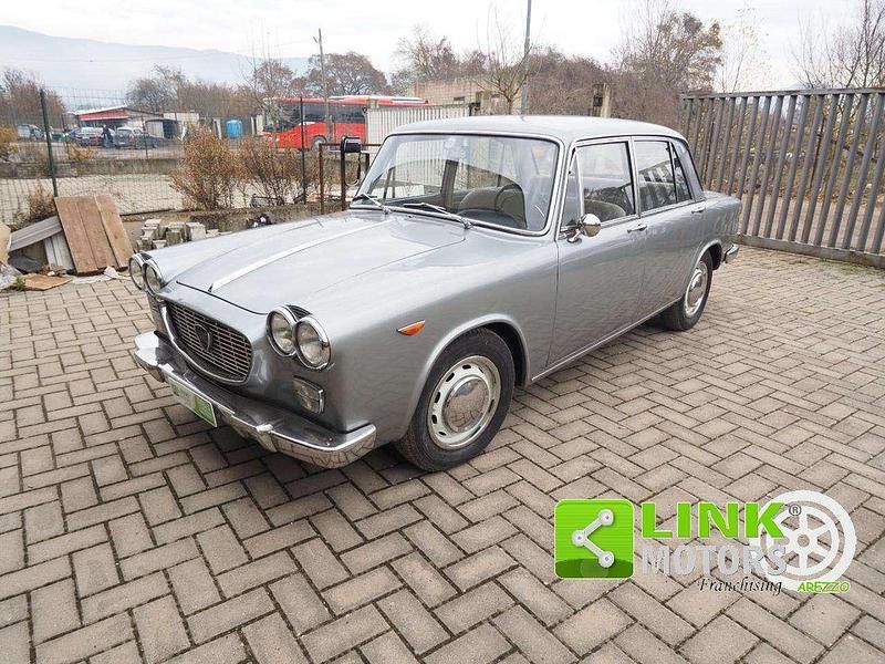 Grigio Usata 1967 Lancia Flavia Tre volumi | 12.000 € - Immagine 1/4
