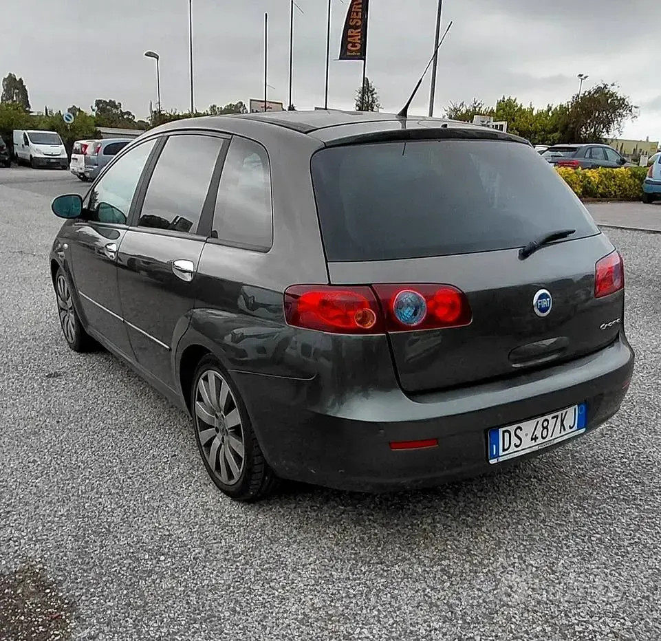 Brugt Fiat Croma 200 HK (147 kW) 2008 Grå Stationcar