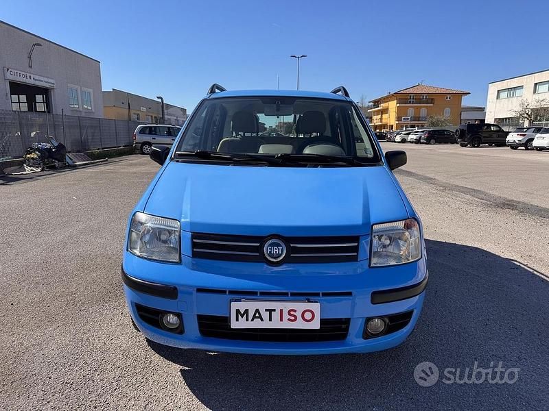 Usata Fiat Panda Emotion 82 CV (60 kW) 2004 Blu Utilitaria