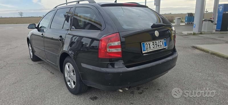 Usata Skoda Octavia Elegance 104 CV (76 kW) 2009 Nero Station wagon