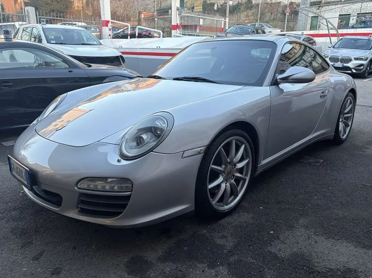Usata Porsche 997 385 CV (283 kW) 2010 Argento Coupé