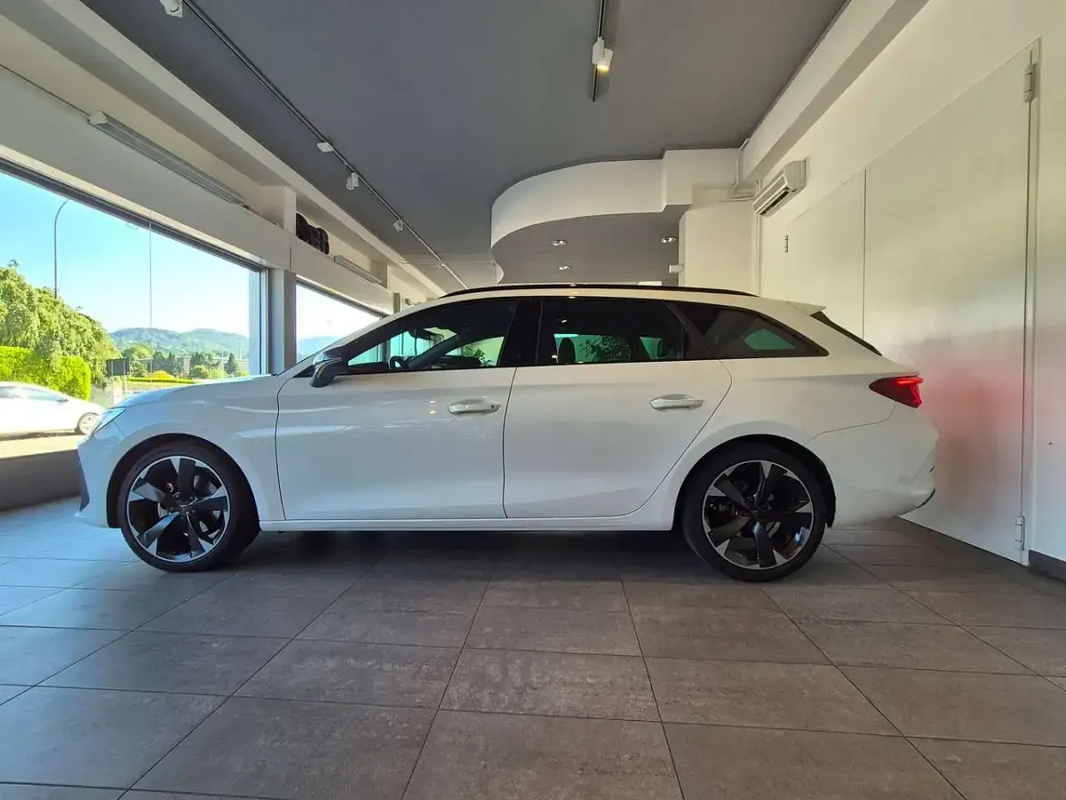 Occasion Cupra Leon 150 PK (110 kW) 2024 Wit Stationwagen