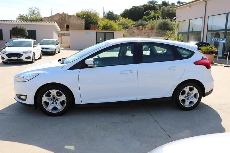 Usata Ford Focus 120 CV (88 kW) 2018 Bianco Berlina
