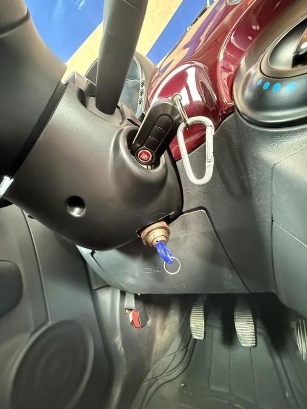 Usata Fiat 500 Lounge 95 CV (69 kW) 2017 Bordeaux Utilitaria