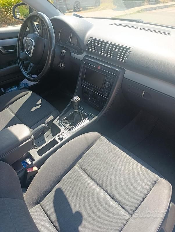 Usado Audi A4 143 CV (105 kW) 2008 Gris Berlina