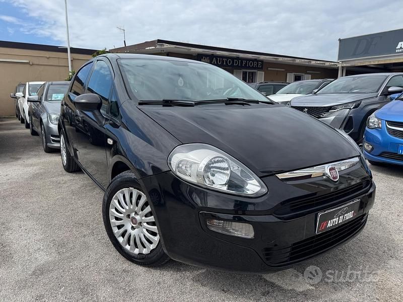 Usata Fiat Punto Evo Dynamic 75 CV (55 kW) 2011 Nero Utilitaria