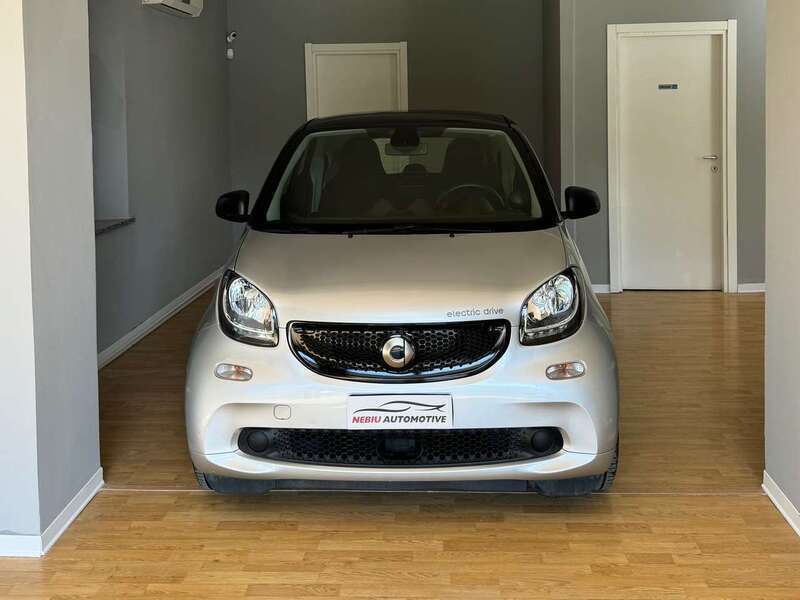 Usata Smart ForTwo Electric Drive 41 kW (56 CV) 2018 Grigio Utilitaria