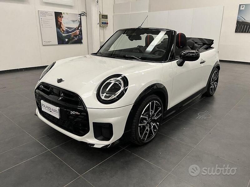 Nanuq white Usata 2024 Mini John Cooper Works Cabriolet Cabrio | 38.900 € (Cara) - Immagine 1/3