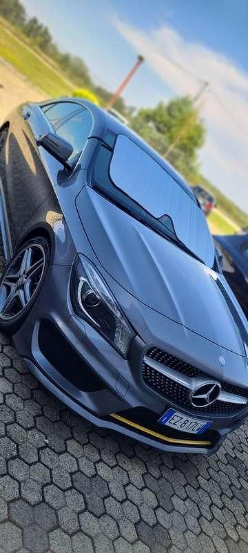 Usata 2015 Mercedes CLA200 Premium Tre volumi | 17.500 € (Buon prezzo) - Immagine 1/4
