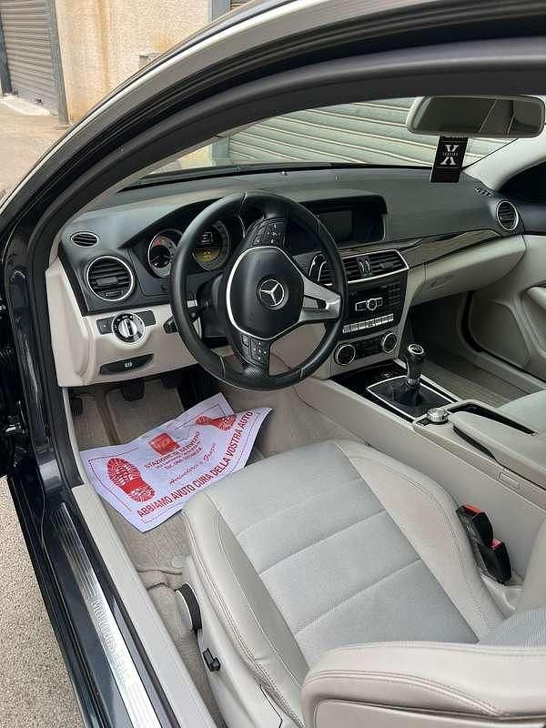 Usata Mercedes C220 Avantgarde 170 CV (125 kW) 2013 Nero Coupé