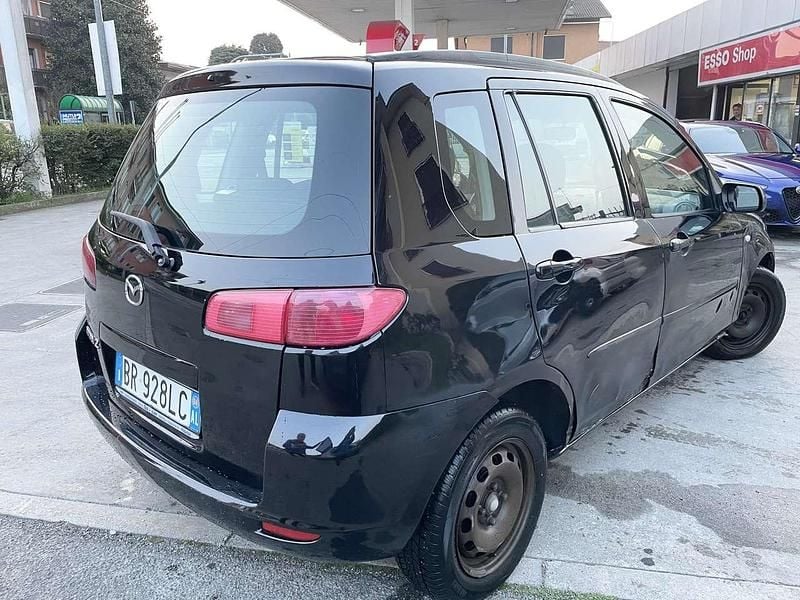 Usata Mazda 2 68 CV (50 kW) 2004 Nero Utilitaria
