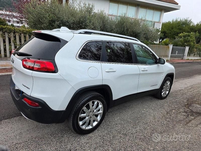 Usata Jeep Cherokee 200 CV (147 kW) 2017 SUV