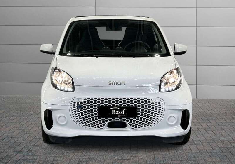 Usata Smart ForTwo Electric Drive Pulse 41 kW (56 CV) 2022 Bodypanels in white Cabrio