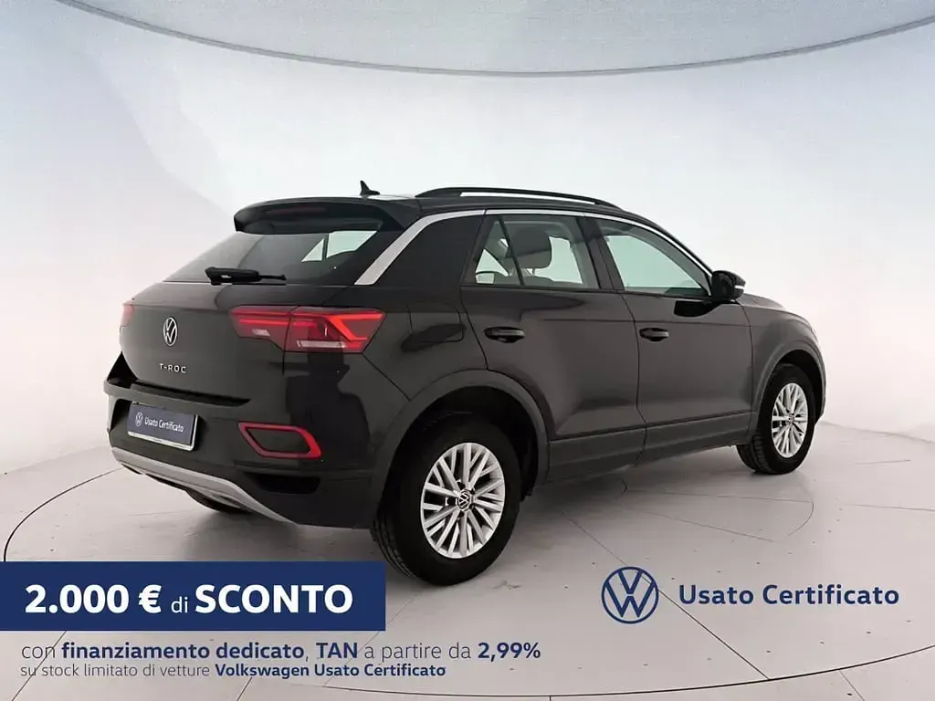 Usata VW T-Roc Life 116 CV (85 kW) 2025 Deep black perlato SUV