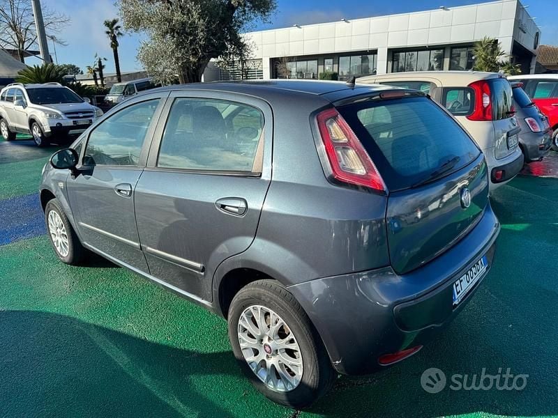 Usata Fiat Punto Evo Dynamic 77 CV (56 kW) 2010 Grigio Utilitaria