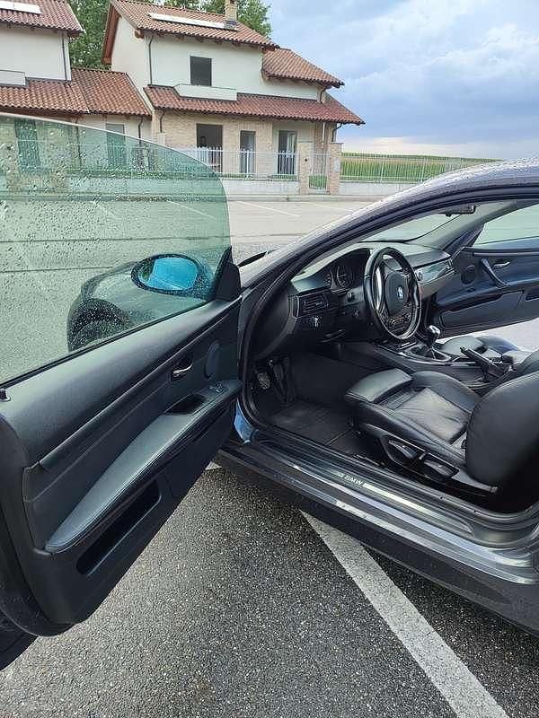 Usata BMW 320 177 CV (130 kW) 2007 Coupé