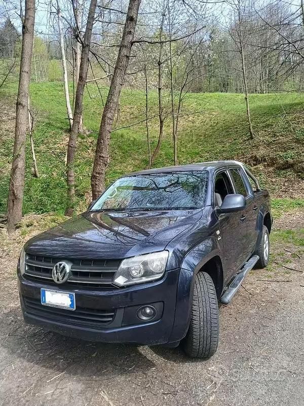 Usata VW Amarok Trendline 180 CV (132 kW) 2012 Blu/azzurro Pick-up