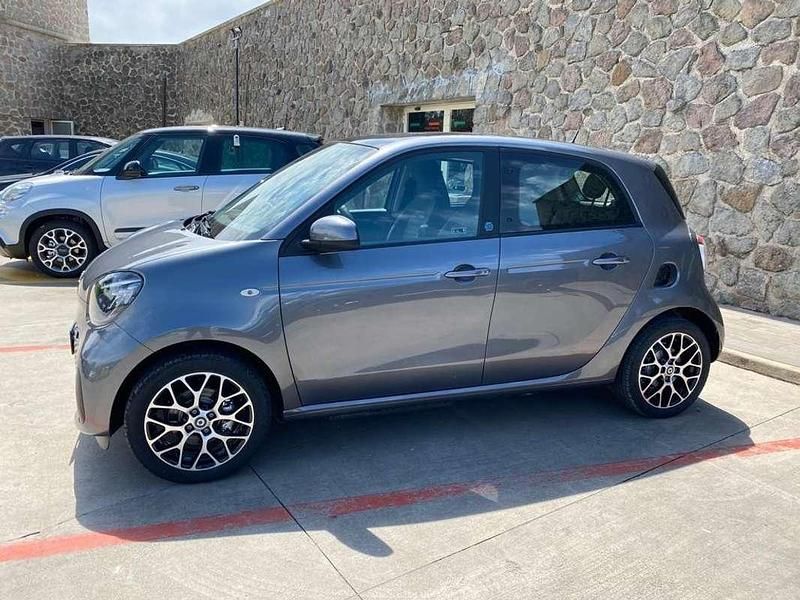 Usata Smart ForFour Electric Drive Passion 41 kW (56 CV) 2020 Grigio Utilitaria