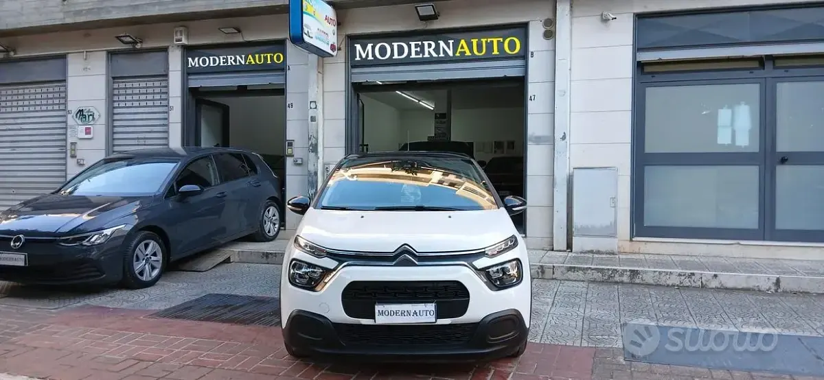 Usata Citroën C3 Shine 102 CV (75 kW) 2021 Bianco Utilitaria