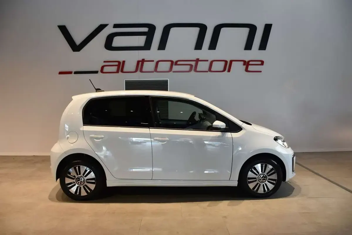 Usata VW e-up! 61 kW (83 CV) 2021 Bianco Utilitaria