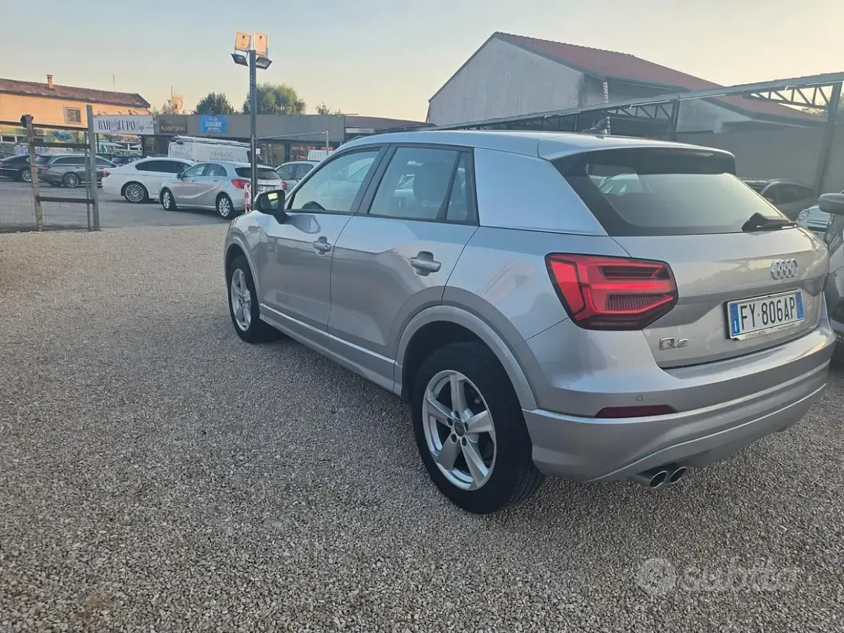 Usata Audi Q2 Business 150 CV (110 kW) 2019 Grigio SUV