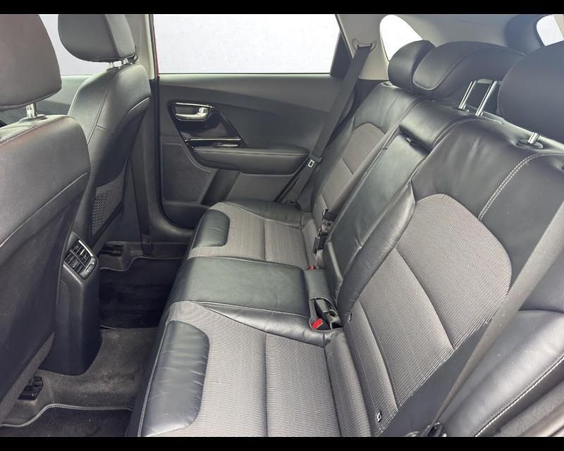 Usata Kia Niro Style 2017 Rosso SUV