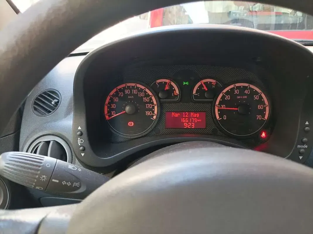 Usado Fiat Panda 4x4 Climbing 60 HP (44 kW) 2010 Vermelho Citadino